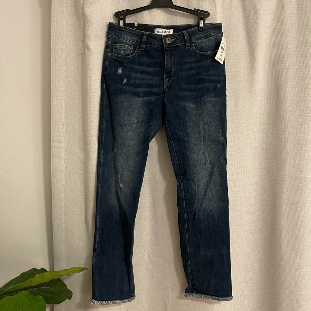 NWT DL1961 Instascuplt Straight Ankle Jeans Size 28